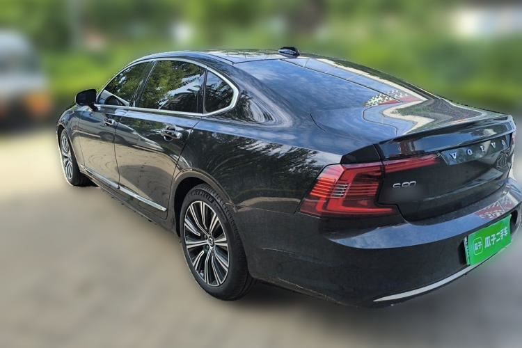 Used Volvo S90 New Energy 2022 T8 eDrive Hybrid Luxury Edition Rear Left 45 Deg