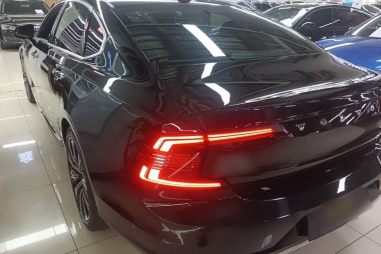 Used Volvo S90 New Energy 2022 T8 eDrive Hybrid Luxury Edition Rear Left 45 Deg