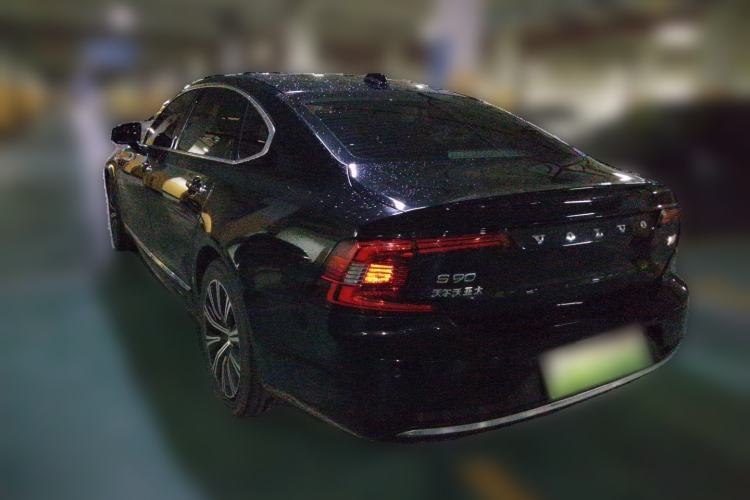 Used Volvo S90 New Energy 2022 T8 eDrive Hybrid Luxury Edition Rear Left 45 Deg