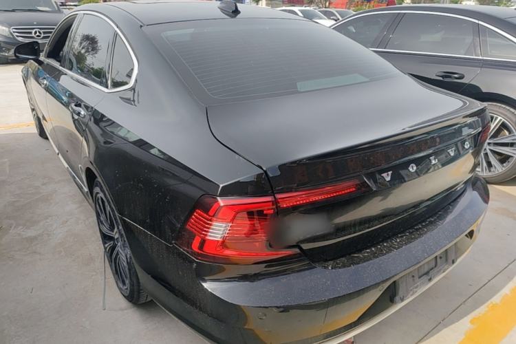 Used Volvo S90 New Energy 2022 T8 eDrive Hybrid Luxury Edition Rear Left 45 Deg
