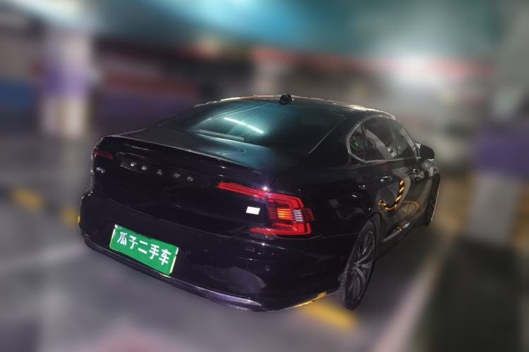 Used Volvo S90 New Energy 2022 T8 eDrive Hybrid Luxury Edition Rear Right 45 Deg