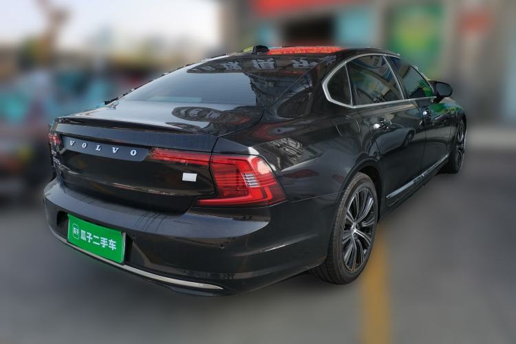 Used Volvo S90 New Energy 2022 Restyled T8 E-Drive Hybrid Zhiyi Luxury Edition Rear Right 45 Deg