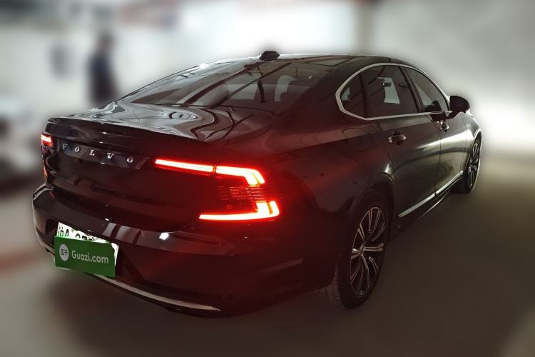 Used Volvo S90 New Energy 2022 T8 eDrive Hybrid Luxury Edition Rear Right 45 Deg