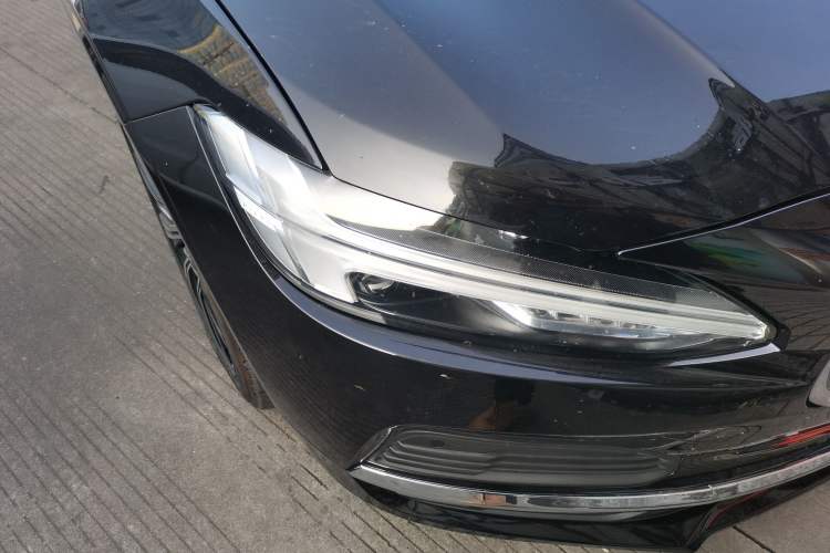 Used Volvo S90 New Energy 2022 Restyled T8 E-Drive Hybrid Zhiyi Luxury Edition Right Front Headlight