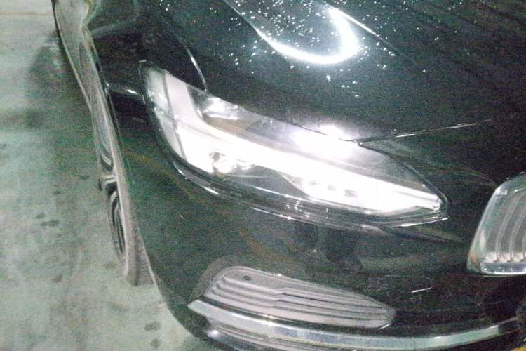 Used Volvo S90 New Energy 2022 T8 eDrive Hybrid Luxury Edition Right Front Headlight