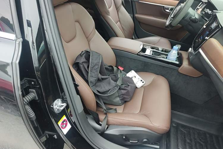 Used Volvo S90 New Energy 2022 Restyled T8 E-Drive Hybrid Zhiyi Luxury Edition Right Front Seat