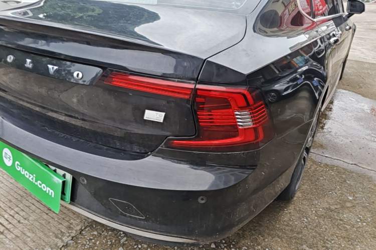 Used Volvo S90 New Energy 2022 T8 eDrive Hybrid Luxury Edition Right Rear Taillight