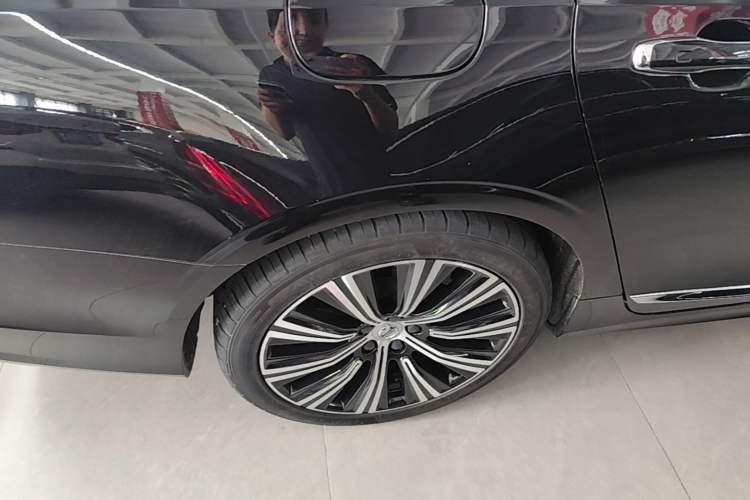 Used Volvo S90 New Energy 2022 T8 eDrive Hybrid Luxury Edition Right Rear Wheel Hub