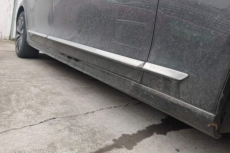 Used Volvo S90 New Energy 2022 Restyled T8 E-Drive Hybrid Zhiyi Luxury Edition Right Side Sill