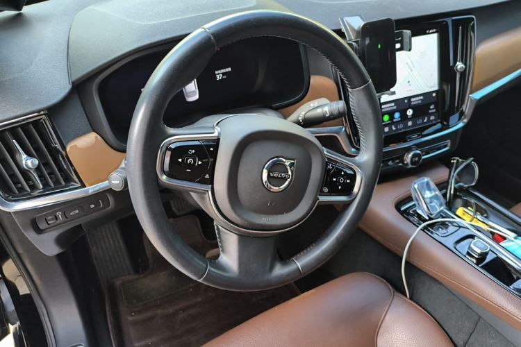 Used Volvo S90 New Energy 2022 T8 eDrive Hybrid Luxury Edition Steering Wheel