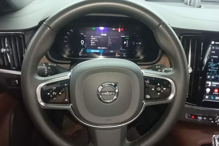 Used Volvo S90 New Energy 2022 T8 eDrive Hybrid Luxury Edition Steering Wheel