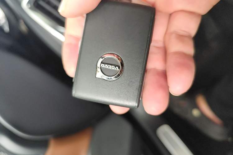 Used Volvo S90 New Energy 2022 T8 eDrive Hybrid Luxury Edition Vehicle Key