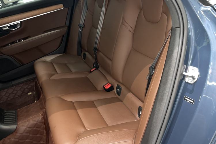 Used Volvo S90 New Energy 2022 T8 eDrive Hybrid Luxury Edition Interior 1
