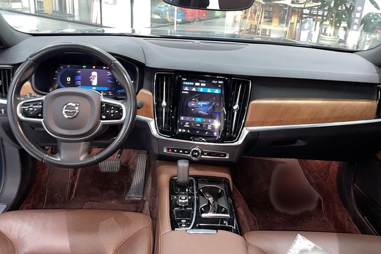 Used Volvo S90 New Energy 2022 T8 eDrive Hybrid Luxury Edition Interior 3