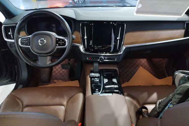 Used Volvo S90 New Energy 2022 Restyled T8 E-Drive Hybrid Zhiyi Luxury Edition Center Console