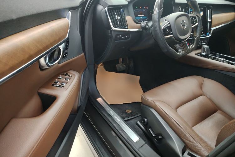 Used Volvo S90 New Energy 2022 T8 eDrive Hybrid Luxury Edition Driver Seat