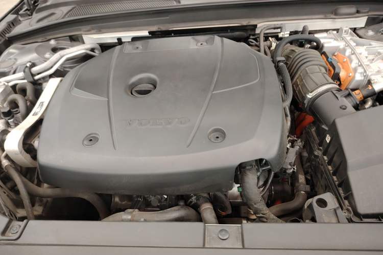 Used Volvo S90 New Energy 2022 T8 eDrive Hybrid Luxury Edition Engine Bay