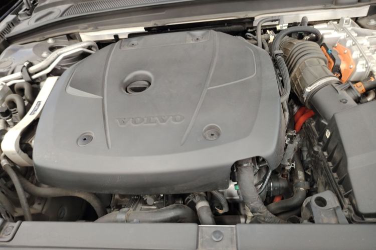 Used Volvo S90 New Energy 2022 T8 eDrive Hybrid Luxury Edition Engine Bay