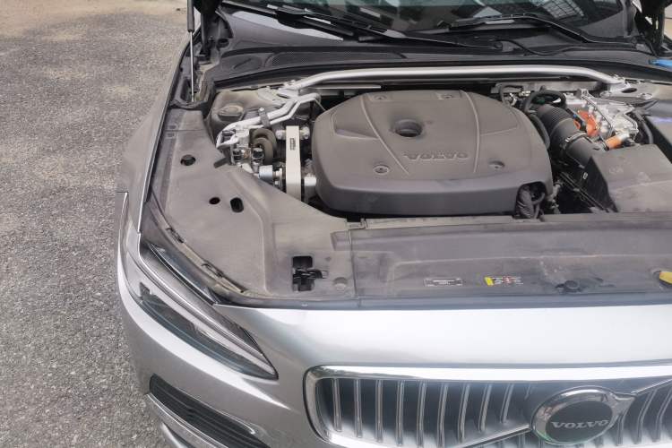 Used Volvo S90 New Energy 2022 Restyled T8 E-Drive Hybrid Zhiyi Luxury Edition Engine Bay Right