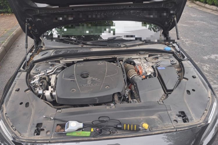 Used Volvo S90 New Energy 2022 T8 eDrive Hybrid Luxury Edition Engine Bay