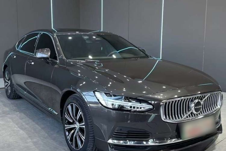 Used Volvo S90 New Energy 2022 T8 eDrive Hybrid Luxury Edition Exterior 3