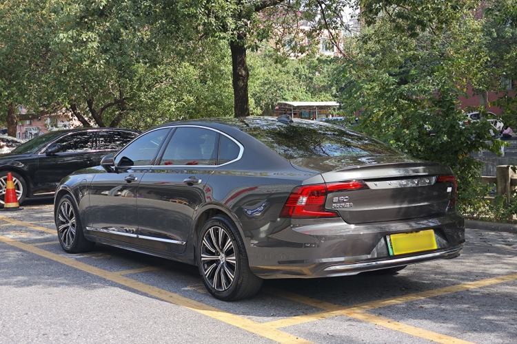 Used Volvo S90 New Energy 2022 T8 eDrive Hybrid Luxury Edition Exterior 3