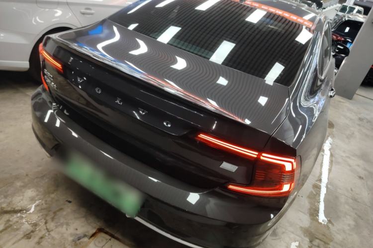 Used Volvo S90 New Energy 2022 T8 eDrive Hybrid Luxury Edition Exterior 5