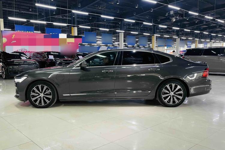 Used Volvo S90 New Energy 2022 T8 eDrive Hybrid Luxury Edition Exterior 5