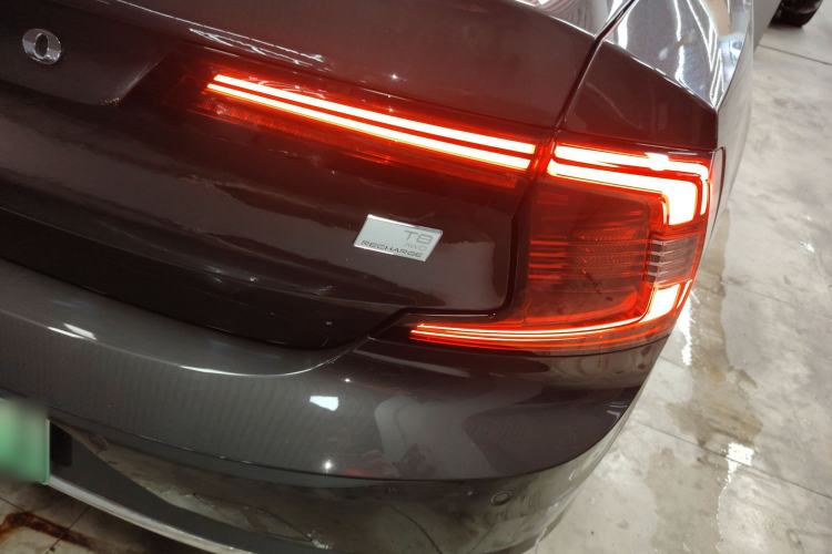 Used Volvo S90 New Energy 2022 T8 eDrive Hybrid Luxury Edition Exterior 6
