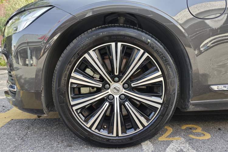 Used Volvo S90 New Energy 2022 T8 eDrive Hybrid Luxury Edition Exterior 6