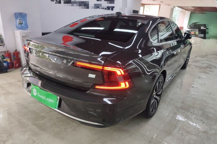 Used Volvo S90 New Energy 2022 T8 eDrive Hybrid Luxury Edition Exterior 6