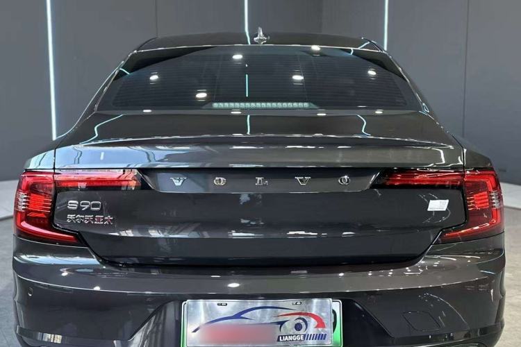 Used Volvo S90 New Energy 2022 T8 eDrive Hybrid Luxury Edition Exterior 7