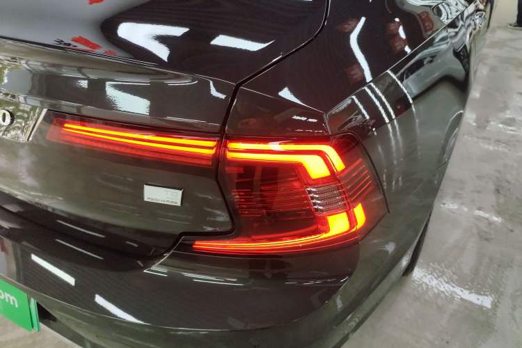 Used Volvo S90 New Energy 2022 T8 eDrive Hybrid Luxury Edition Exterior 7