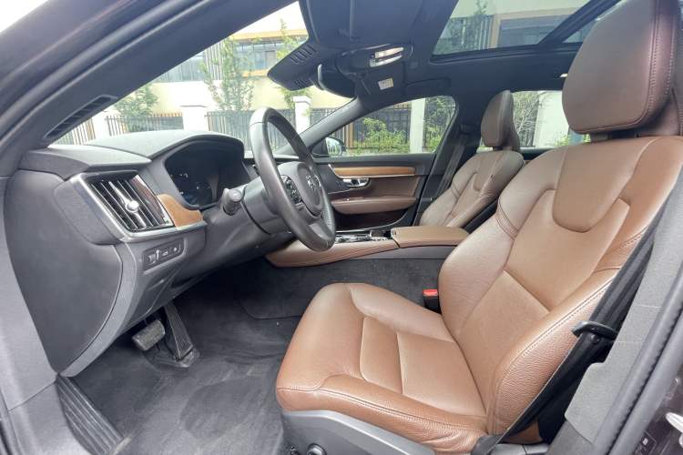 Used Volvo S90 New Energy 2022 T8 eDrive Hybrid Luxury Edition Interior 1