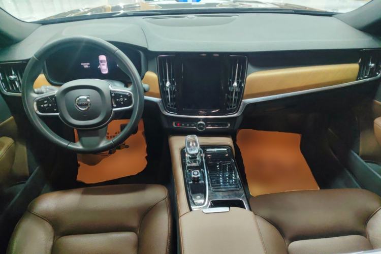 Used Volvo S90 New Energy 2022 T8 eDrive Hybrid Luxury Edition Interior 2