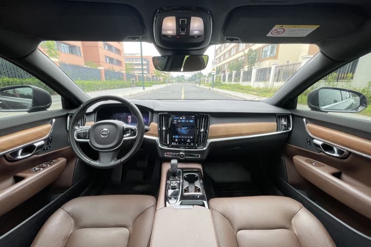Used Volvo S90 New Energy 2022 T8 eDrive Hybrid Luxury Edition Interior 2