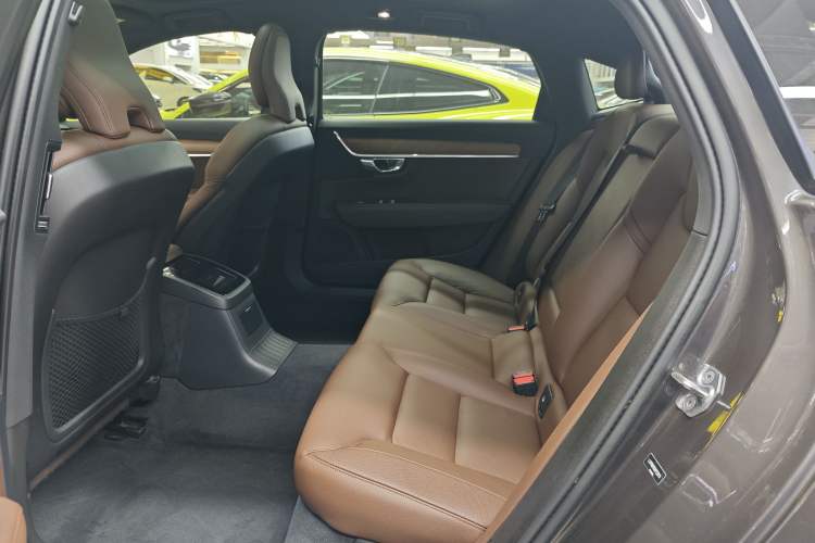 Used Volvo S90 New Energy 2022 T8 eDrive Hybrid Luxury Edition Interior 2