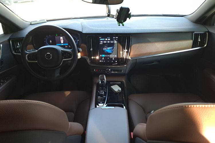 Used Volvo S90 New Energy 2022 Restyled T8 E-Drive Hybrid Zhiyi Luxury Edition Interior 2