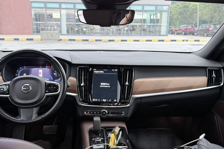 Used Volvo S90 New Energy 2022 T8 eDrive Hybrid Luxury Edition Interior 3