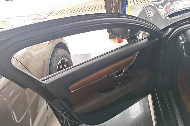 Used Volvo S90 New Energy 2022 Restyled T8 E-Drive Hybrid Zhiyi Luxury Edition Left Front Door Interior