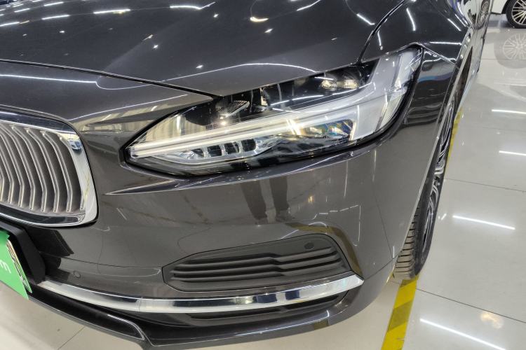 Used Volvo S90 New Energy 2022 T8 eDrive Hybrid Luxury Edition Left Front Headlight