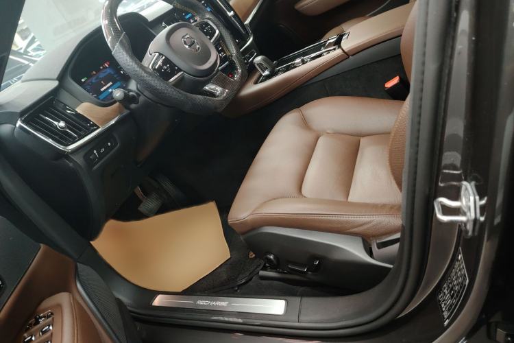 Used Volvo S90 New Energy 2022 T8 eDrive Hybrid Luxury Edition Left Front Seat