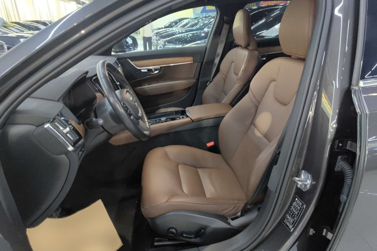Used Volvo S90 New Energy 2022 T8 eDrive Hybrid Luxury Edition Left Front Seat