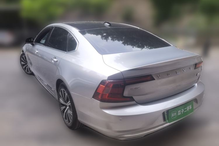 Used Volvo S90 New Energy 2022 Restyled T8 E-Drive Hybrid Zhiyi Luxury Edition Rear Left 45 Deg