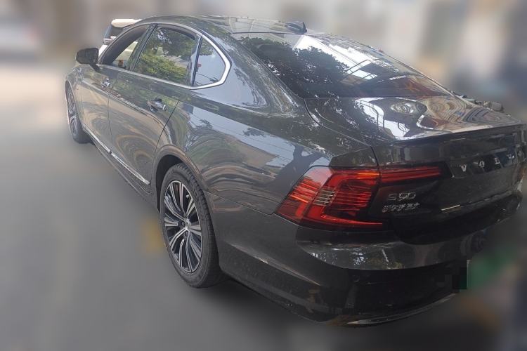 Used Volvo S90 New Energy 2022 T8 eDrive Hybrid Luxury Edition Rear Left 45 Deg