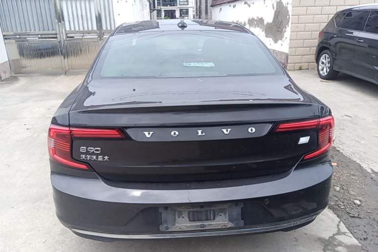 Used Volvo S90 New Energy 2022 T8 eDrive Hybrid Luxury Edition Rear
