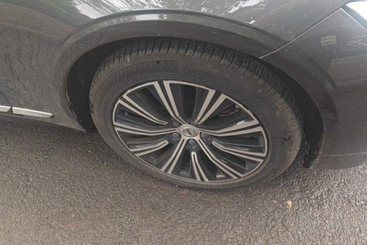 Used Volvo S90 New Energy 2022 T8 eDrive Hybrid Luxury Edition Right Front Wheel Hub