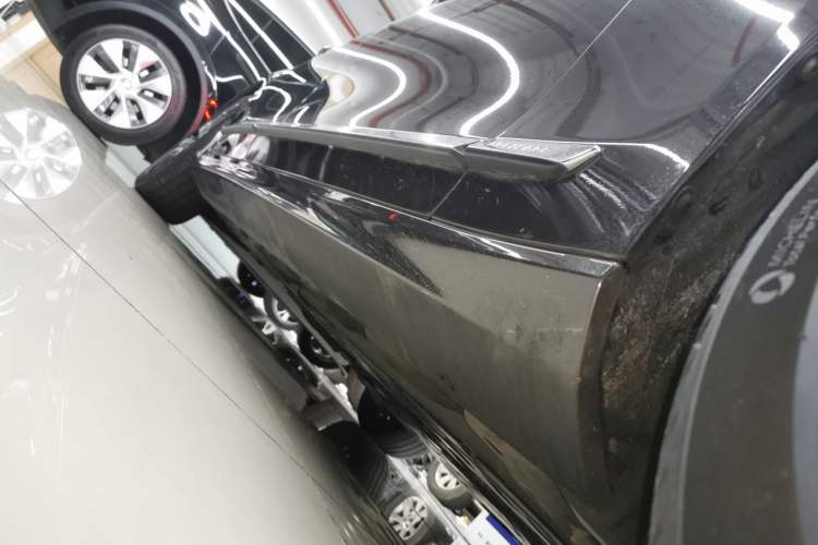 Used Volvo S90 New Energy 2022 Restyled T8 E-Drive Hybrid Zhiyi Luxury Edition Right Side Sill