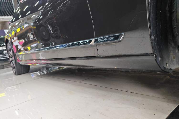 Used Volvo S90 New Energy 2022 Restyled T8 E-Drive Hybrid Zhiyi Luxury Edition Right Side Sill