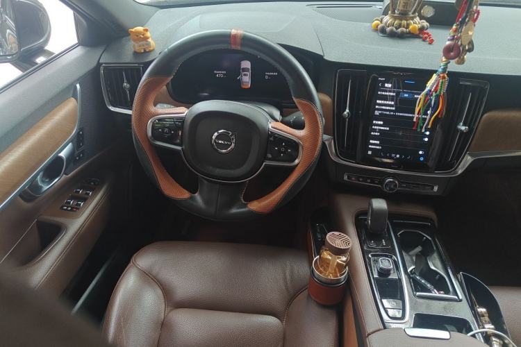 Used Volvo S90 New Energy 2022 T8 eDrive Hybrid Luxury Edition Steering Wheel